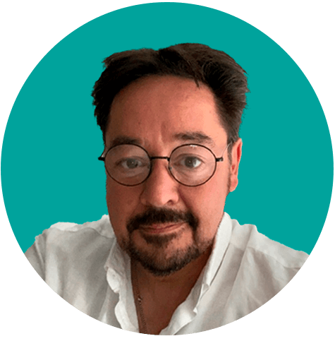 headshot of Mark